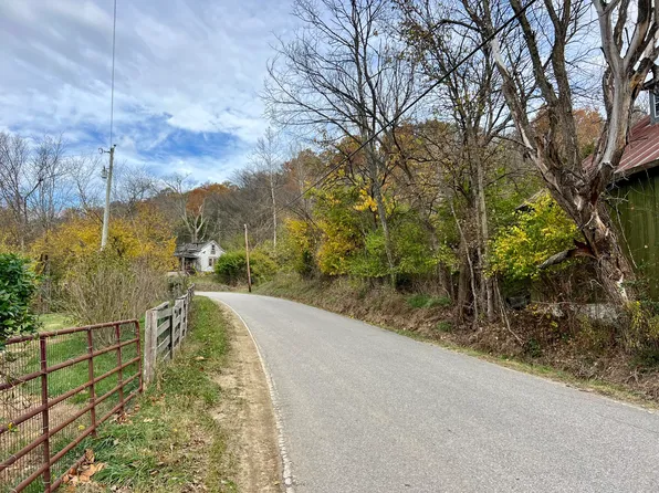 4766 Woolper Rd, Petersburg, KY 41080