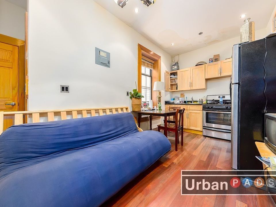 1st image of 136 Lexington Ave #1R