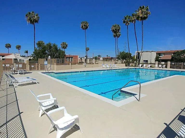 HOA pool