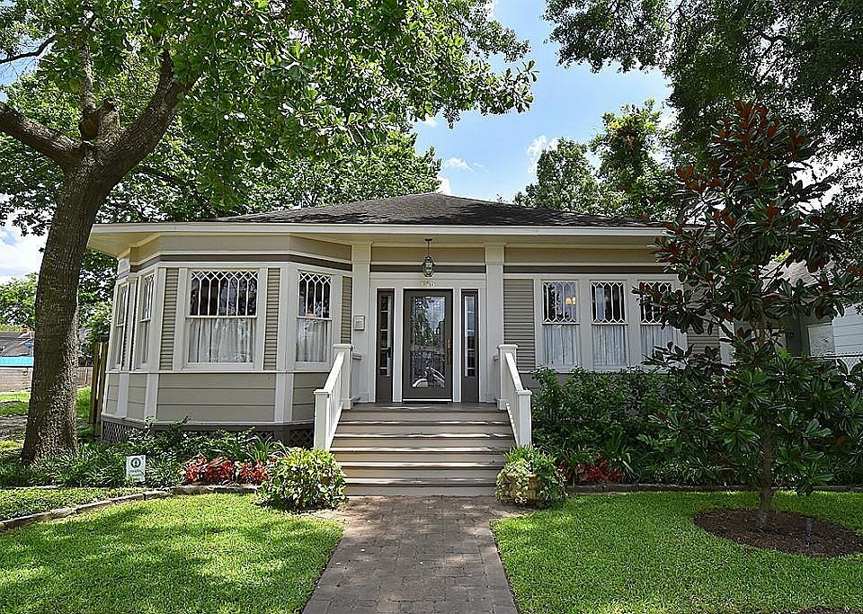 Welcome to your new home !Located in heart of Heights on 19th - you will want to see this largely original home!  Remodeled!