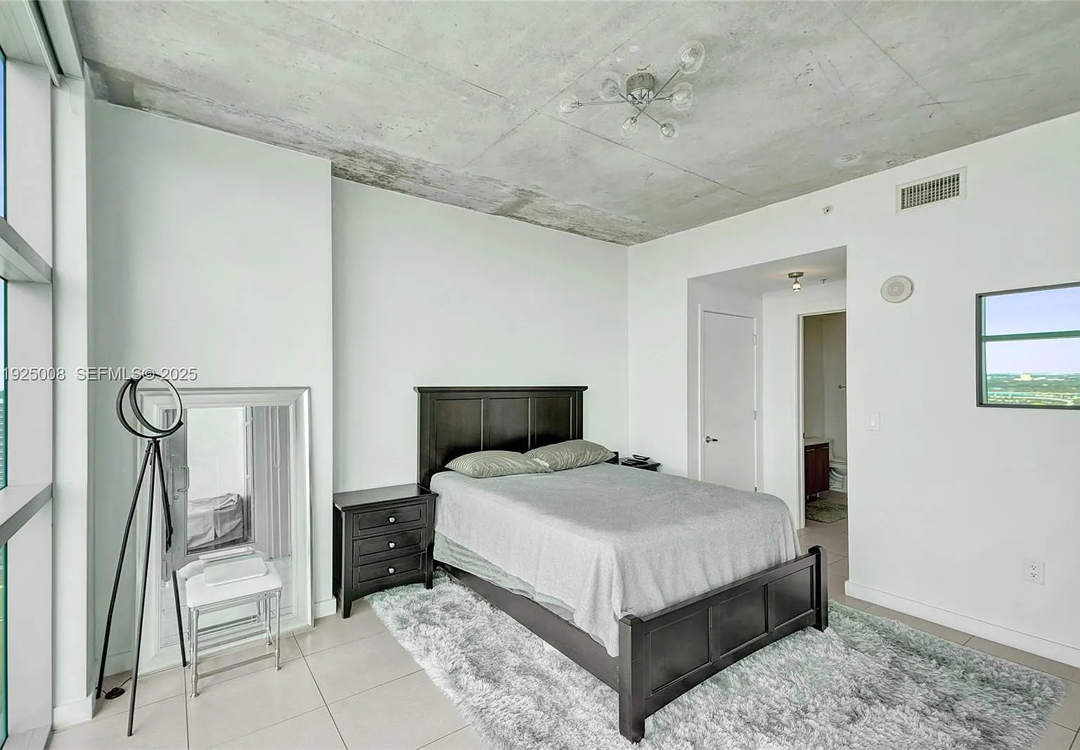 3301 NE 1st Ave — Photo 4