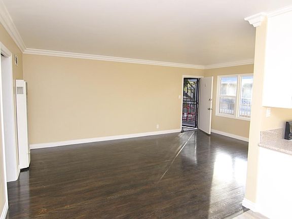 3rd image of 7614 Hampton Ave APT 5
