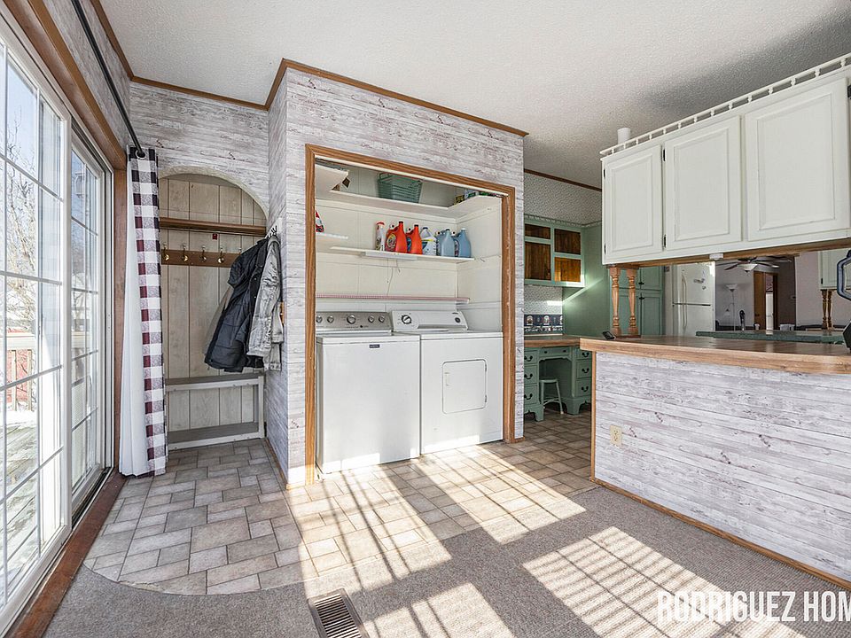 3730 W David Hwy, Ionia, MI 48846 | Zillow