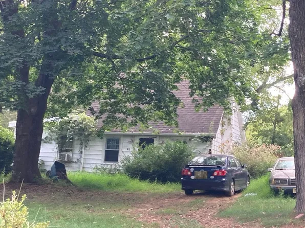 45 Halfway House Rd, Washington, NJ 07882