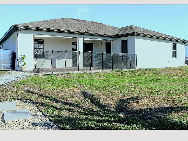 1140 NW 19th Ave — Photo 13