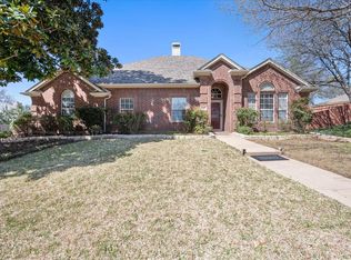 705 Newport Rd, Fort Worth, TX 76120