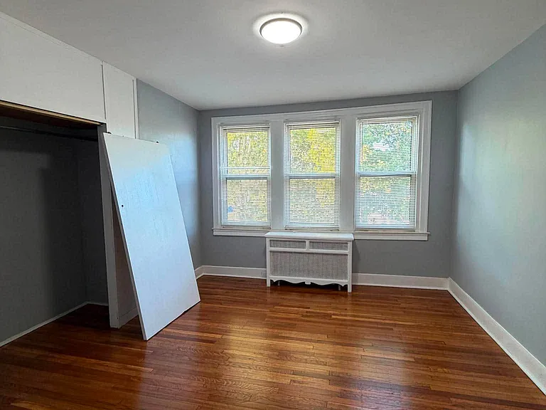 2904 S 62nd St — Photo 10