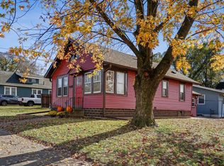 227 12th St NW, Faribault, MN 55021