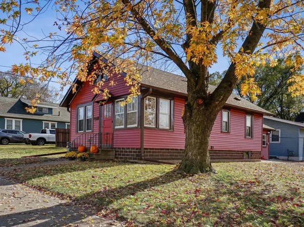 227 12th St NW, Faribault, MN 55021