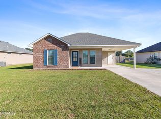 111 Robins Nest Ln, Lafayette, LA 70506