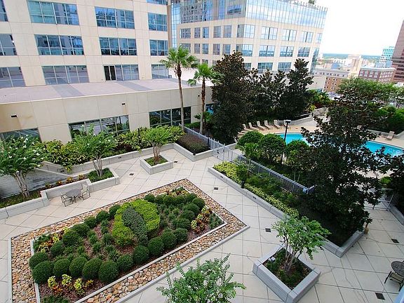 4th image of 155 Court Ave #1304
