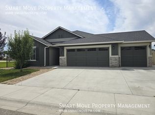 241 S Iceberg Lake Ave, Meridian, ID 83642