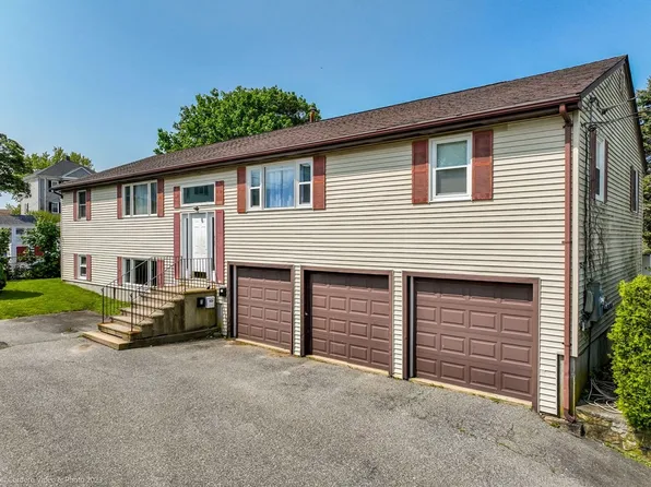 125 Downing St, Fall River, MA 02723