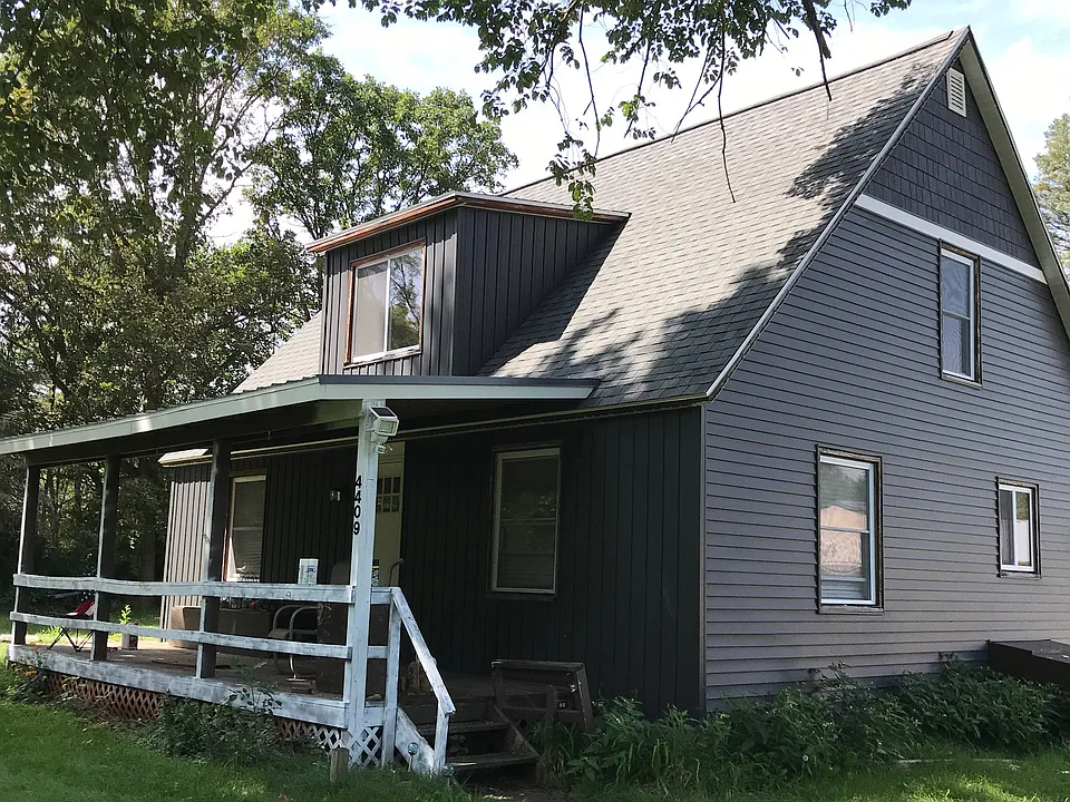 4409 Twelve Mile Rd NE