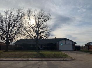 4604 Cypert Rd, Yukon, OK 73099