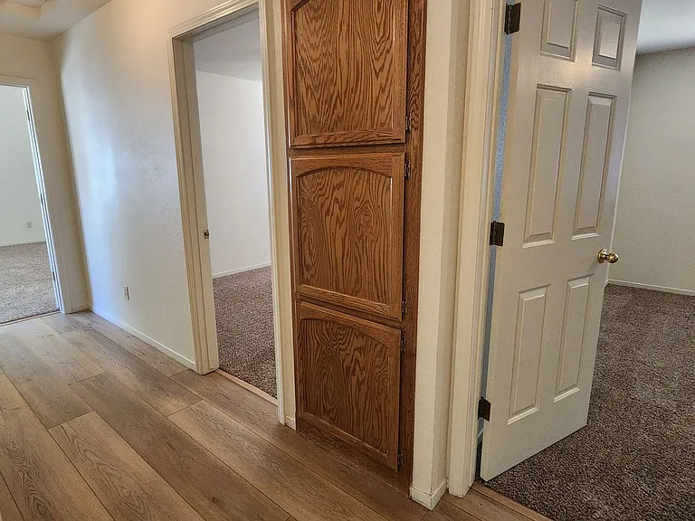 1007 Shadow Ln — Photo 21