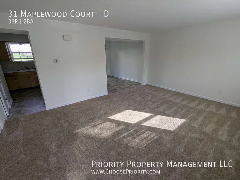 31 Maplewood Ct #D — Photo 2