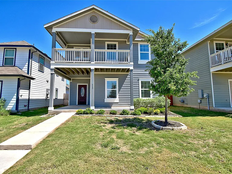 317 Clearlake Dr — Photo 1