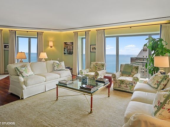 2nd image of 950 N Michigan Ave APT 3002