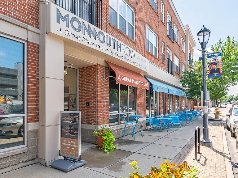 Monmouth Row Apartments — Photo 97
