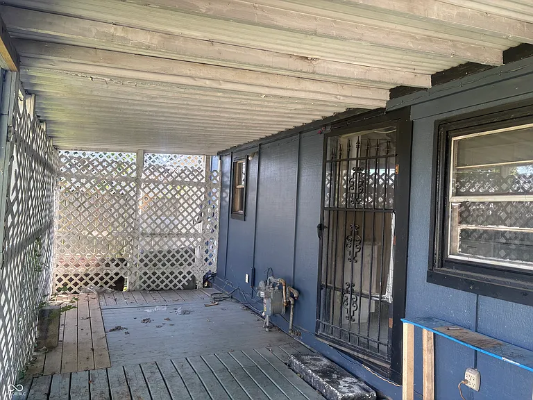 2221 Station St — Photo 16