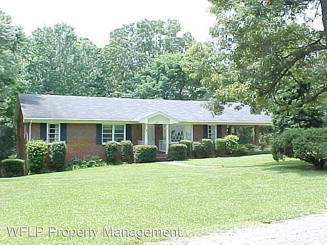1st image of 205 College Park Dr