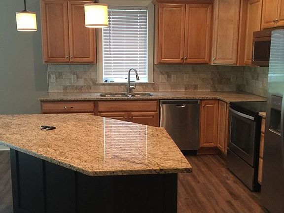 5th image of 2978 Creekside Ct