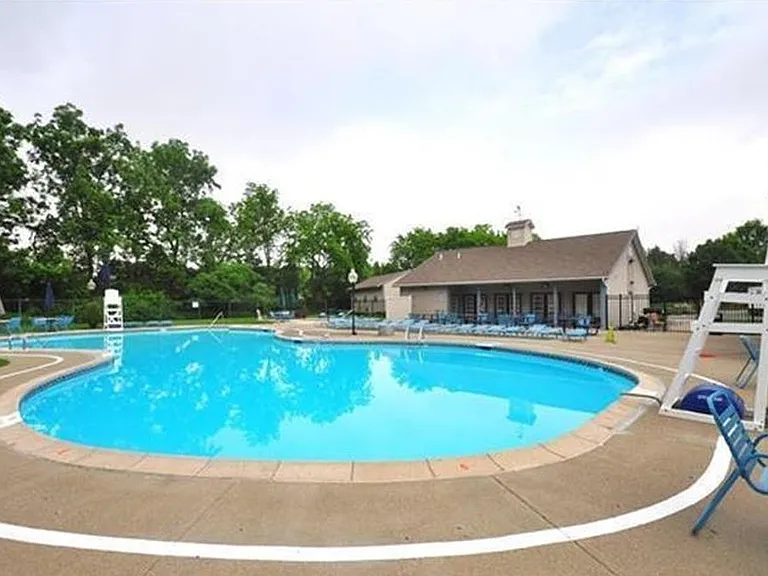 106 Founders Ct — Photo 39