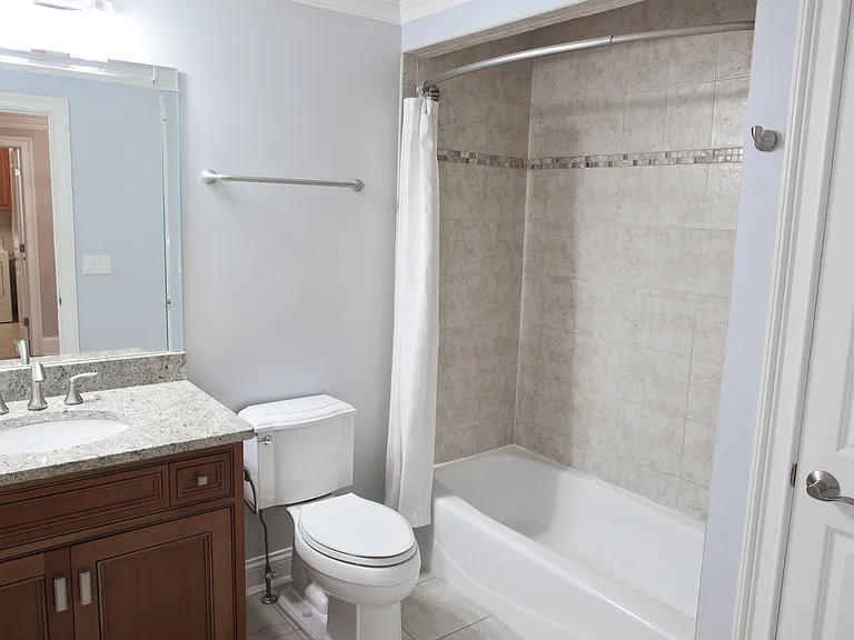 2211 Maple Hill Ct — Photo 14
