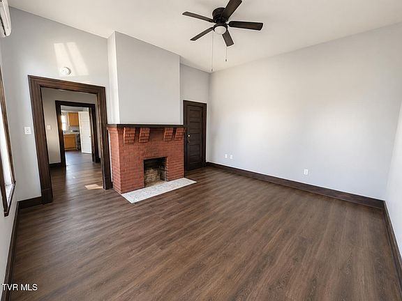 4th image of 502 Lee St #1
