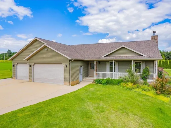 N7872 Louise Lane, Randolph, WI 53956