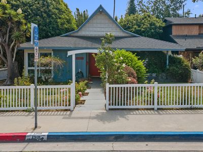 1318 Ozone Ave, Santa Monica, CA, 90405