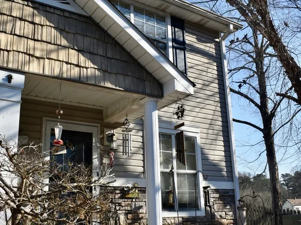 208 Park St Unit 106, Dallas, GA 30132