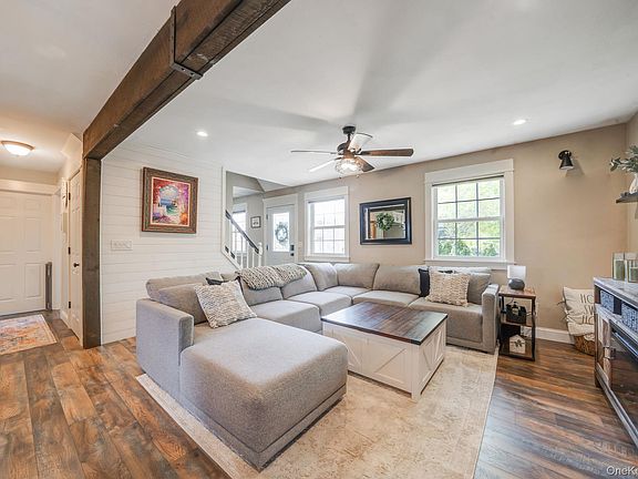 4th image of 51 W Lake Drive