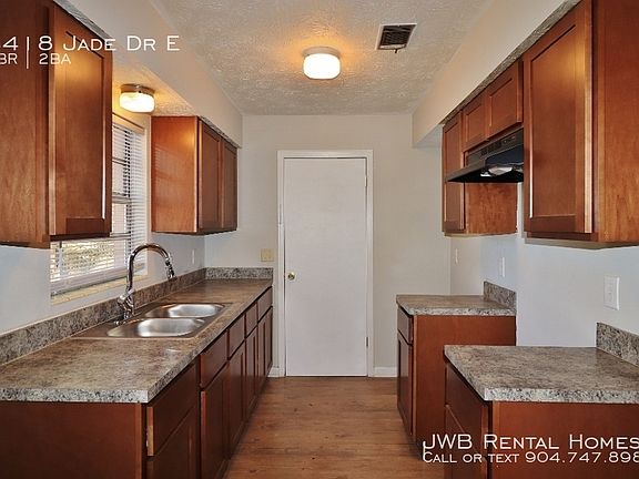 4th image of 4418 Jade Dr E