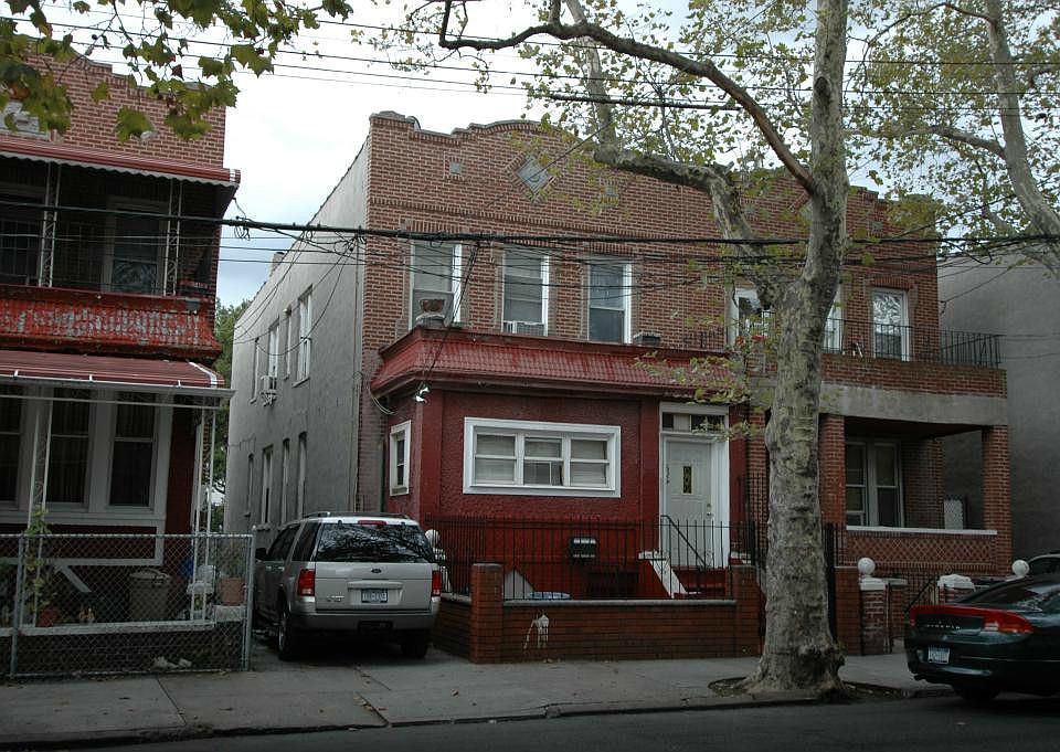 2nd image of 624 Vermont St