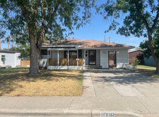 1008 Pinon Ln, Carlsbad, NM 88220
