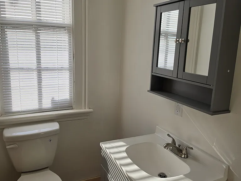 416 N Horsman St #4 — Photo 7