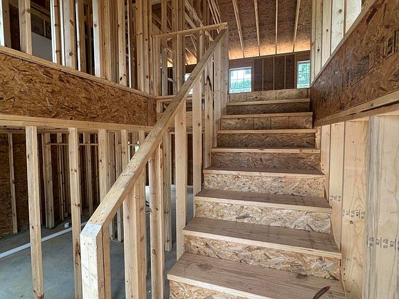 2nd image of 5515 Berkley Landing Ln