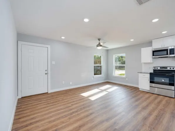 6615 Bacher St #B, Houston, TX 77028