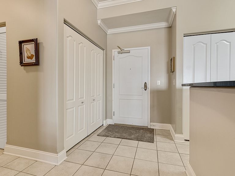 One Itasca Place Condominiums - Itasca, IL | Zillow