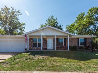 2500 Guebert Rd, Fenton, MO 63026