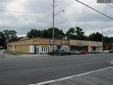 2nd image of 3809 Lee Rd