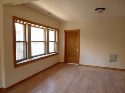 4th image of 104 Washington Blvd #2