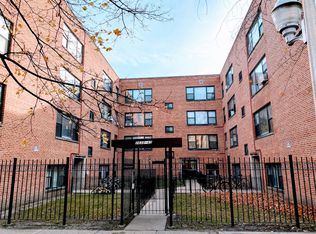 2841 W Rosemont Ave #1E, Chicago, IL 60659