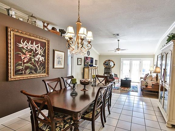 3rd image of 2021 Darlington Oak Dr