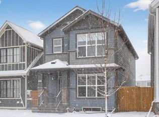 321 S Magnolia Way SE, Calgary, AB T3M 3S6