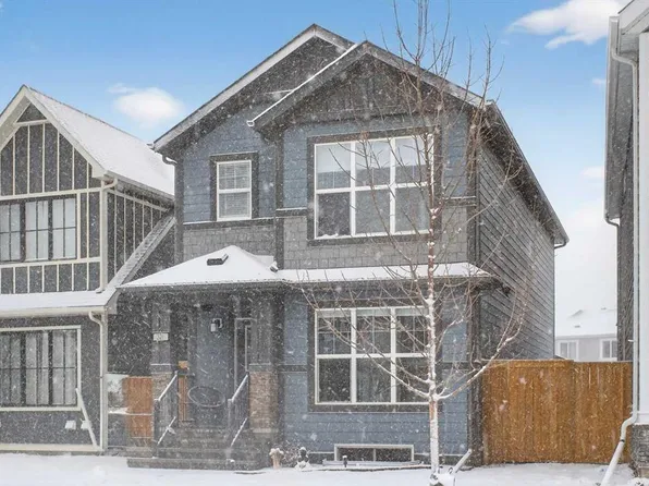321 S Magnolia Way SE, Calgary, AB T3M 3S6