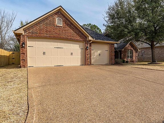 3rd image of 6526 Ashmore Ln