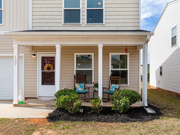 3rd image of 107 Brinkleys Ln